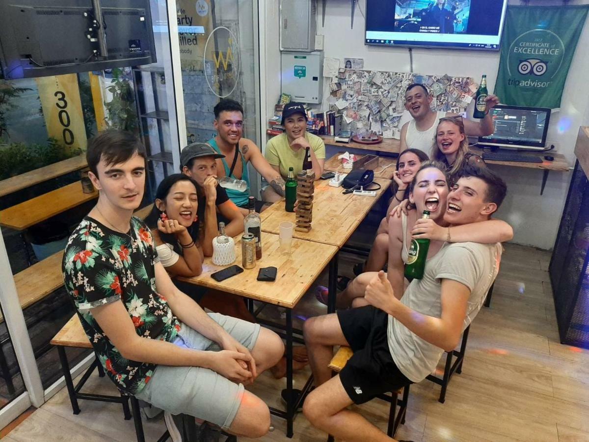 בנגקוק Warm White Hostel מראה חיצוני תמונה